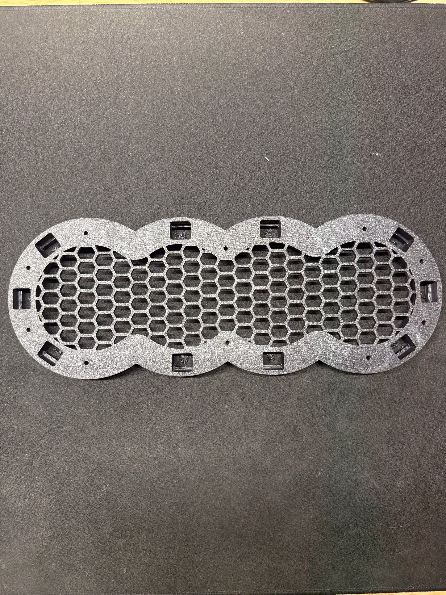 Honeycomb Audi Ring Mount