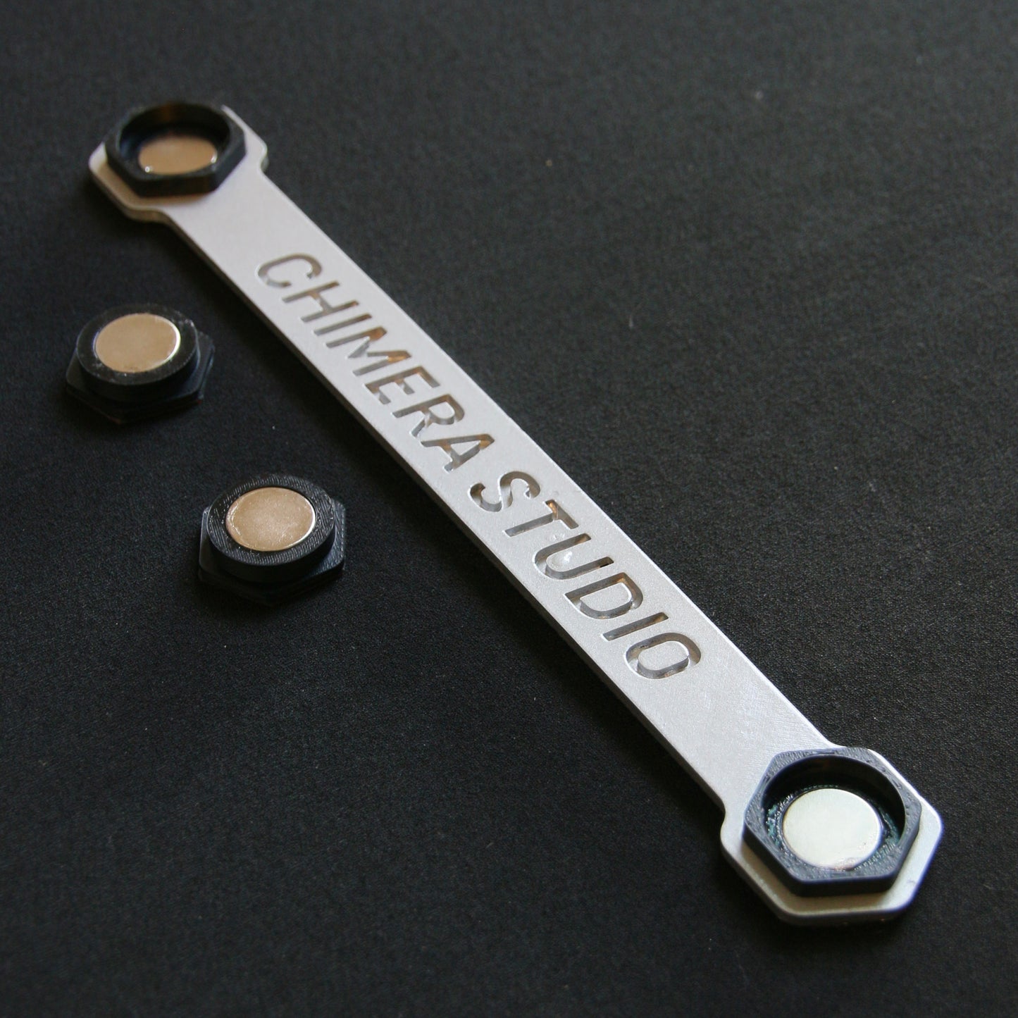 V1 Magnetic License Plate Bracket