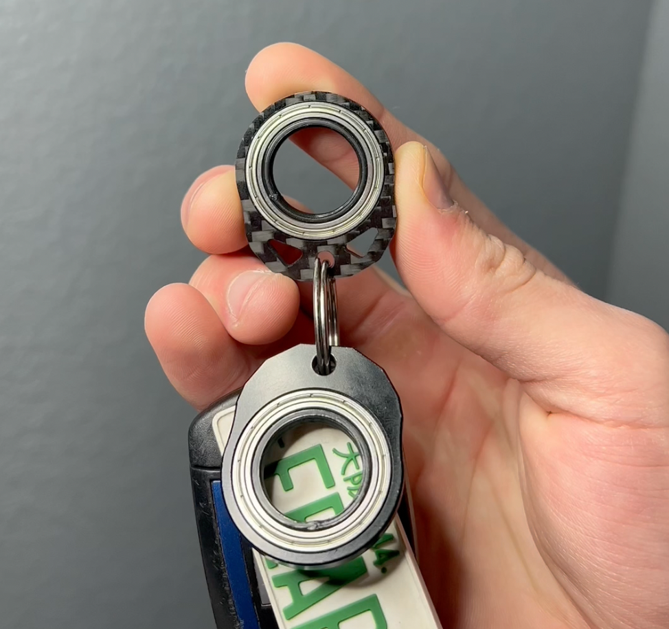 Keyreaper Pro 2.0 (CARBON) - Keyrambit - The Original Keychain Spinner