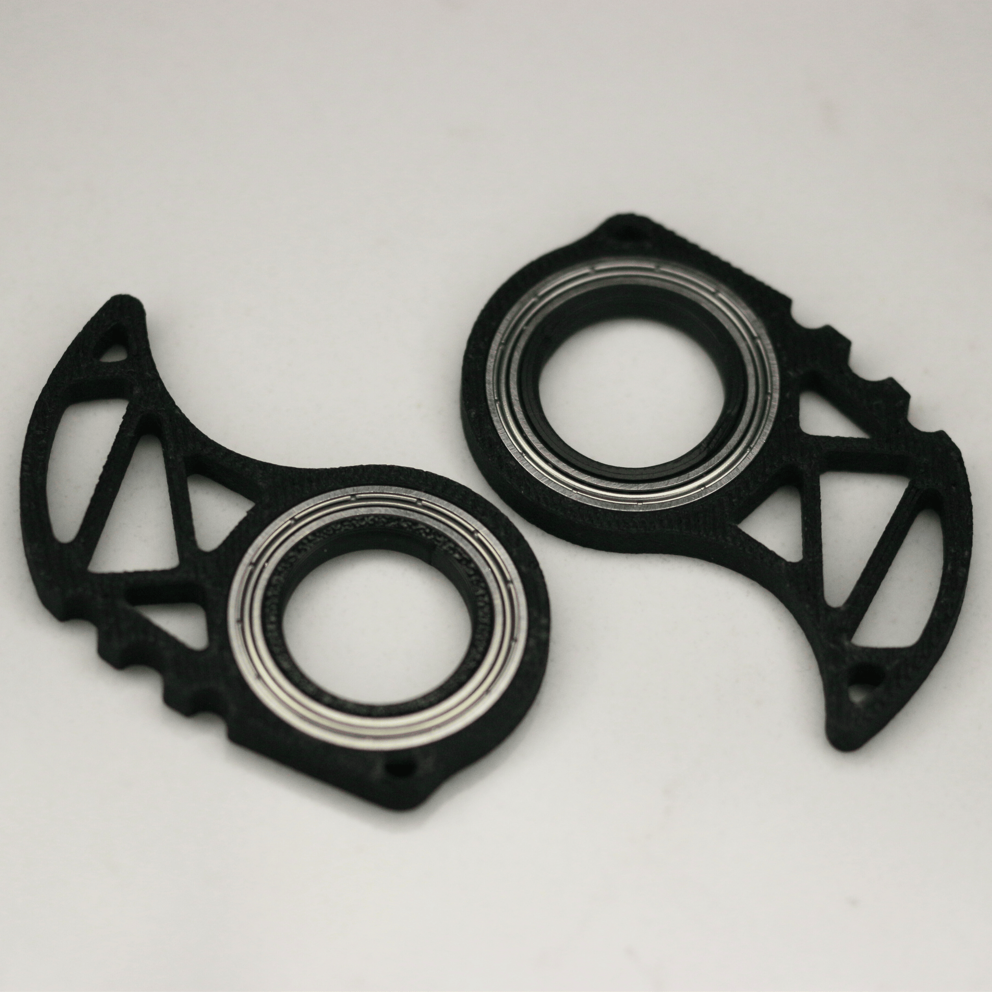 Keyreaper 3.0 (PLA-CF) - Keyrambit - The Original Keychain Spinner
