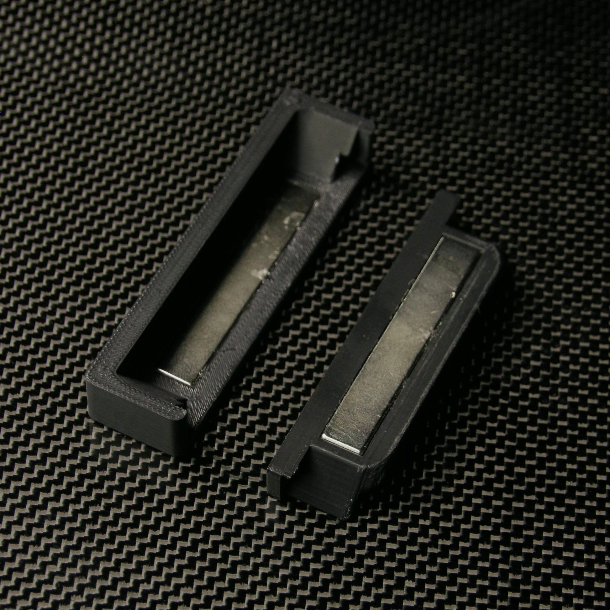 CHIMERA STUDIO magnetic front plate mount for camera rigs, showcasing a sleek black metal accessory for secure attachment.